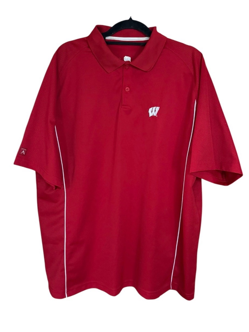 Wisconsin Badgers Polo Men’s XXL 2XL Red NCAA Performance Golf Shirt. EUC.